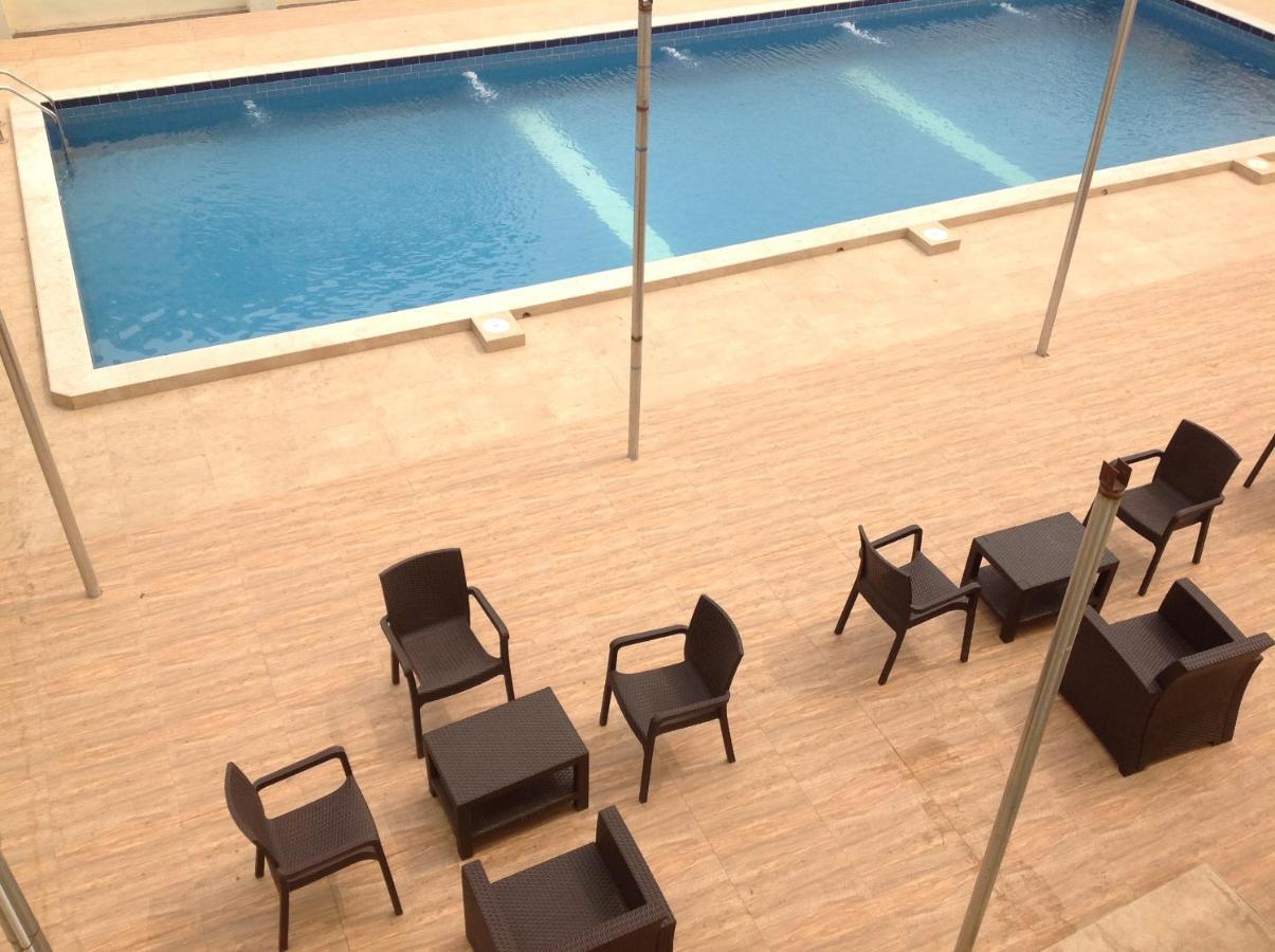 Adis Hotels Prime イバダン エクステリア 写真