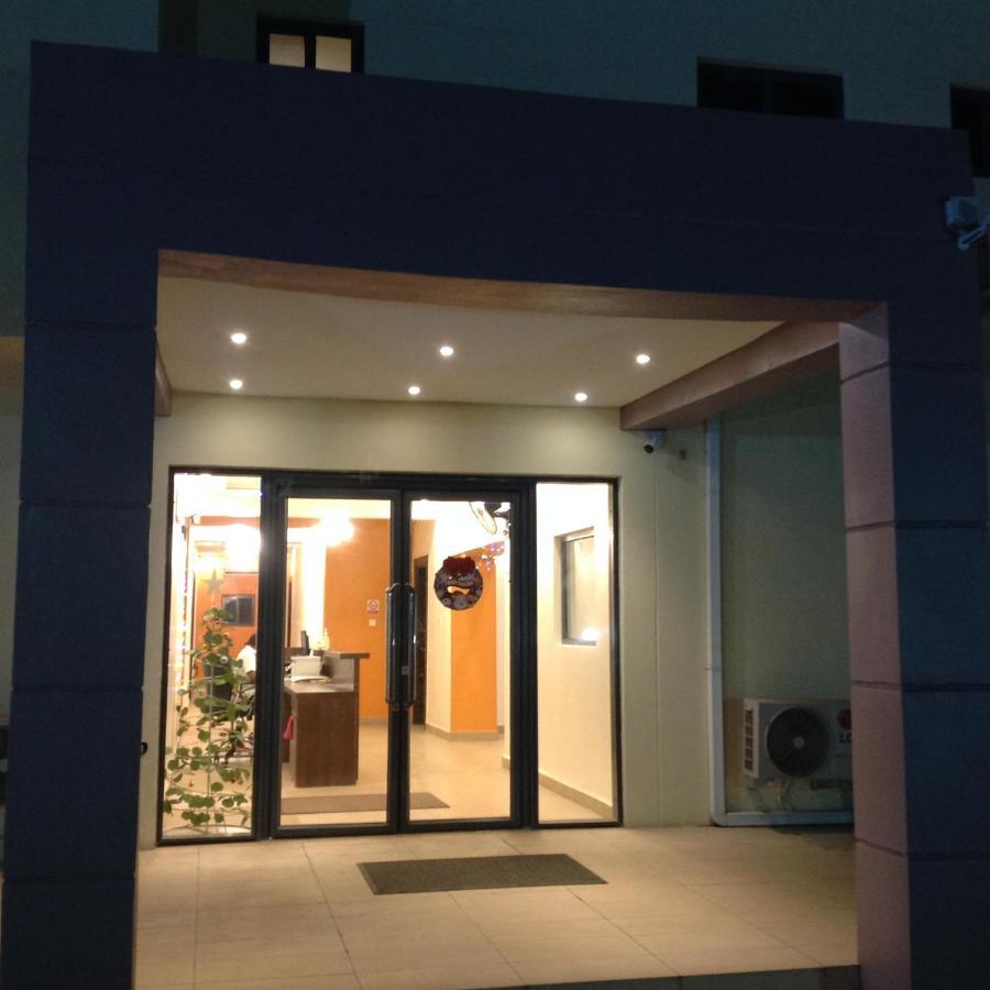 Adis Hotels Prime イバダン エクステリア 写真
